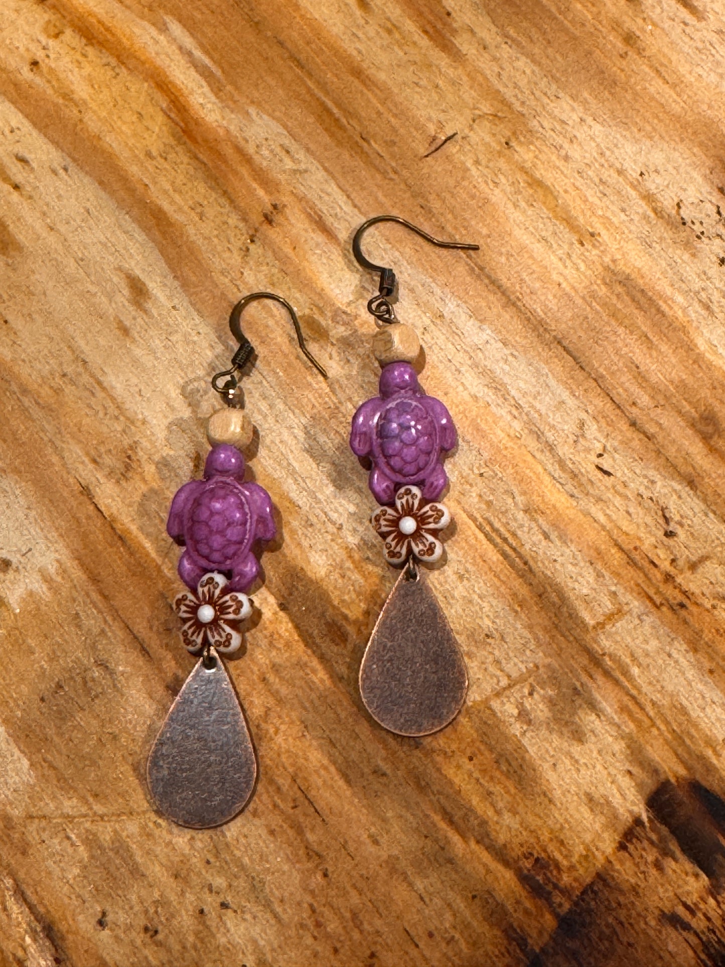 Earrings-turtle-purple