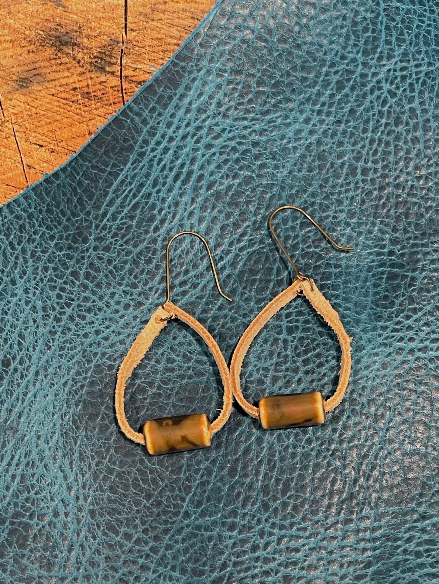 Earrings-leather/stone