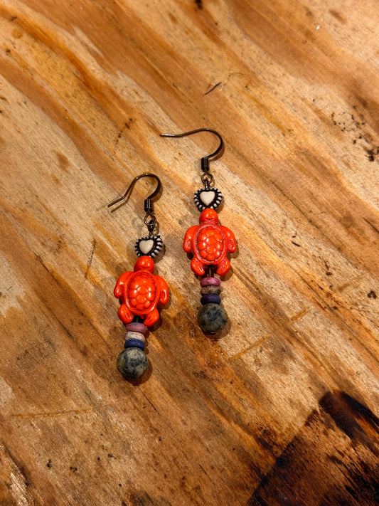 Earrings-turtle-coral color