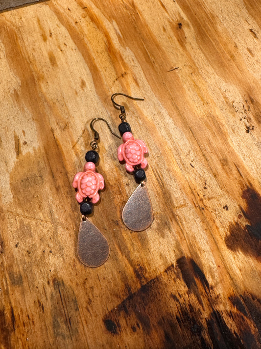 Earrings-turtle-pink