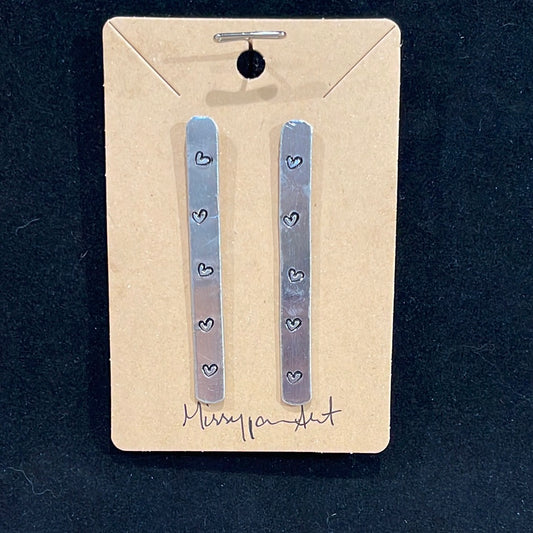 Earrings-metal bar w/heart stamp