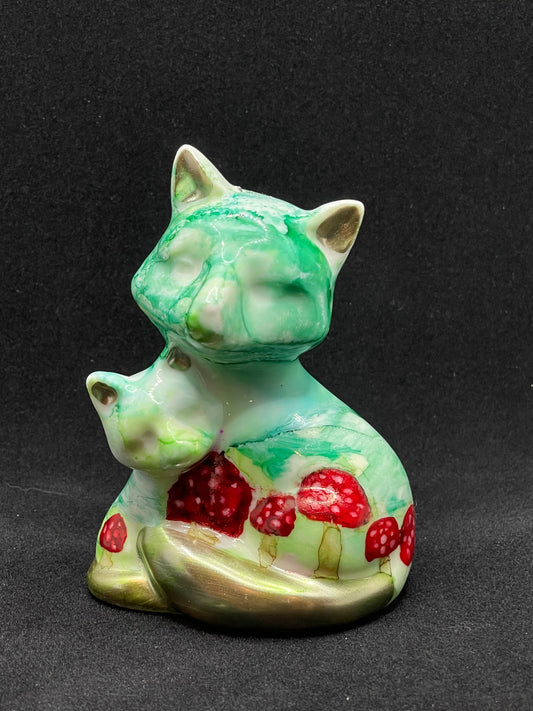 Ceramic figure-fox-shrooms