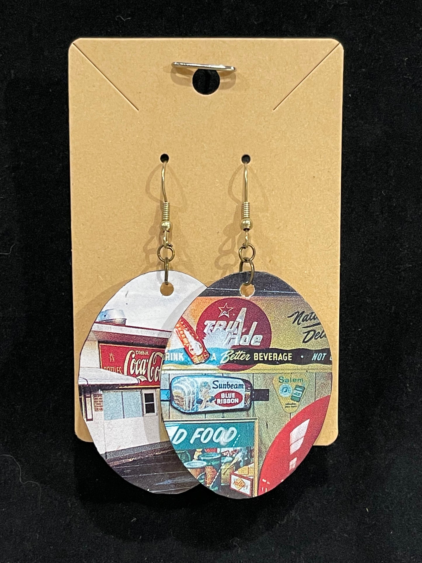 Earrings, vintage, postcard, restaurant images