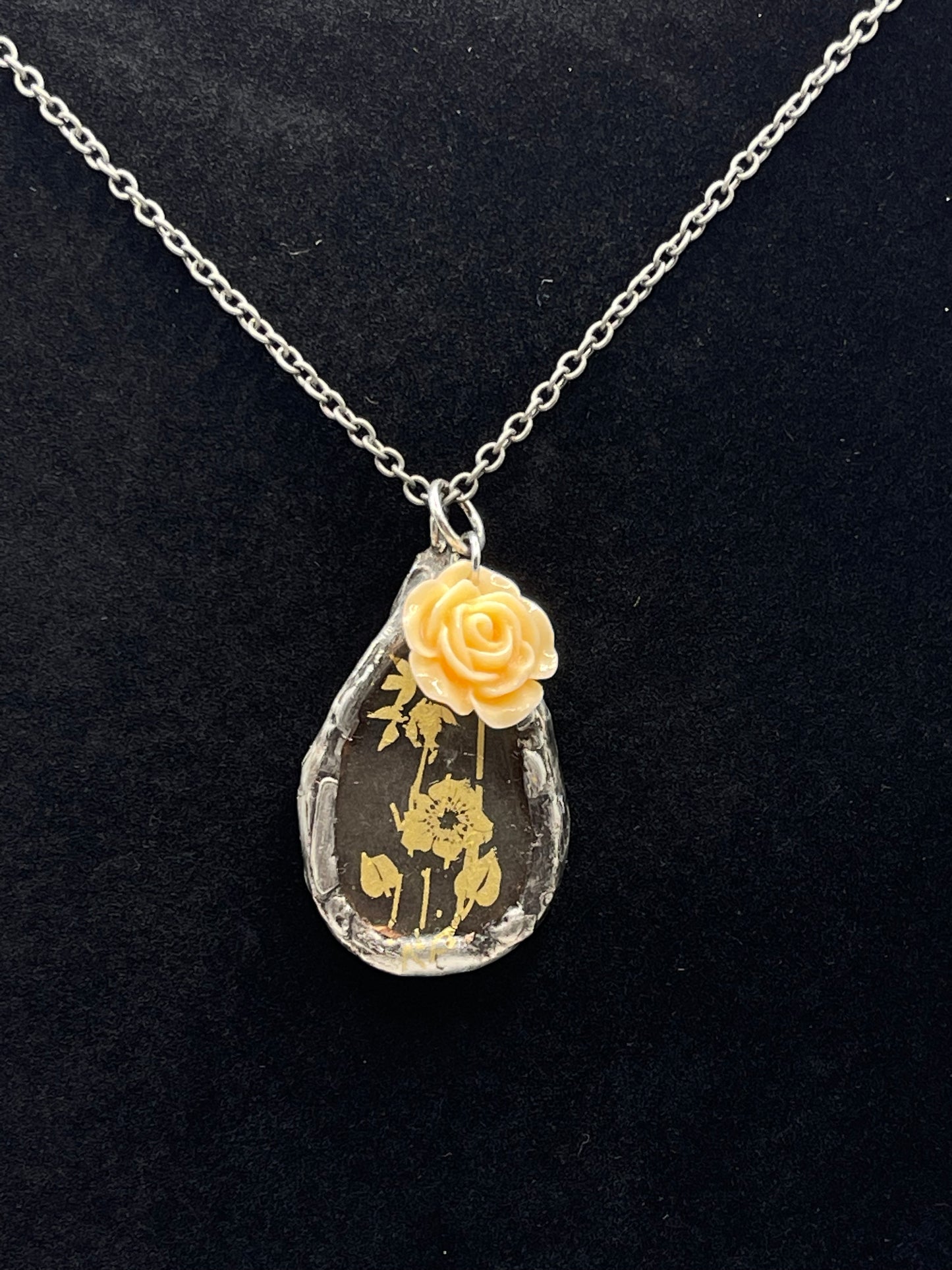 Necklace-sea glass pendant w/rose charm