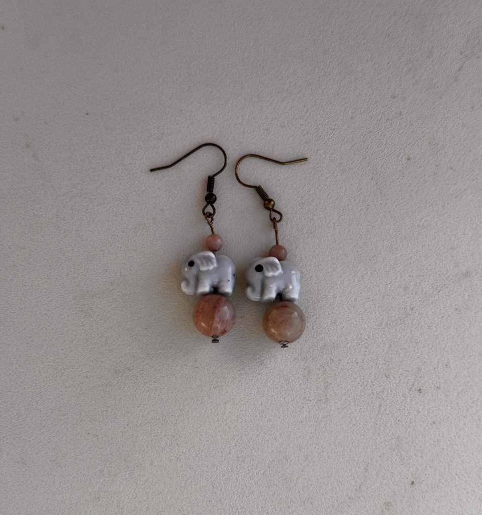 Earrings-elephant with brown bead 