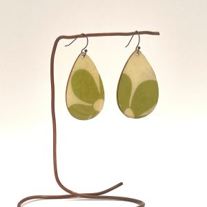Earrings-wood w/flowers