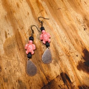 Earrings-turtle-pink